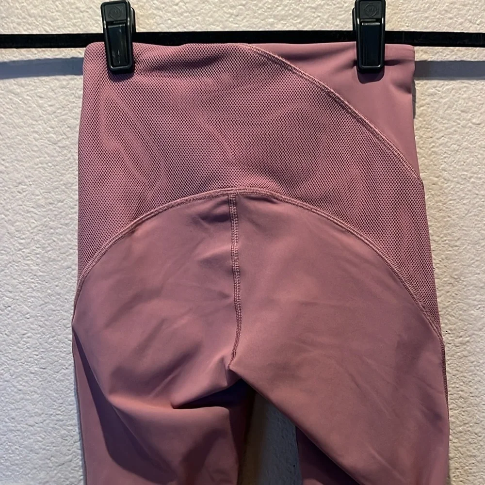 Lululemon Women’s Mauve Pink Leggings Size 2